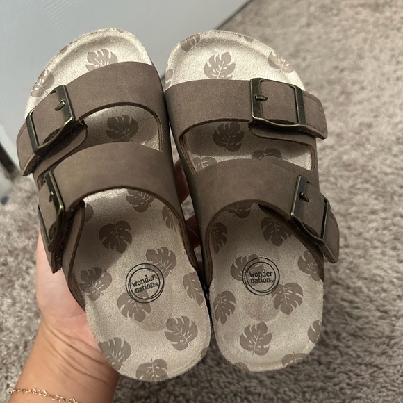 Little boy sandals - Picture 3 of 3